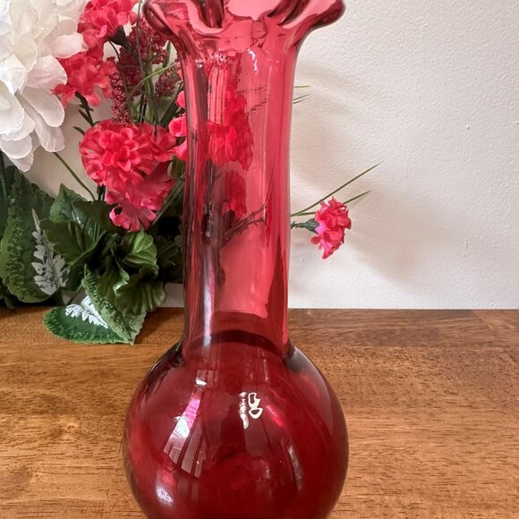 Cranberry Glass Vase Mid Century Blown Art Ruby Red Vintage Home Decor - Picture 5 of 8